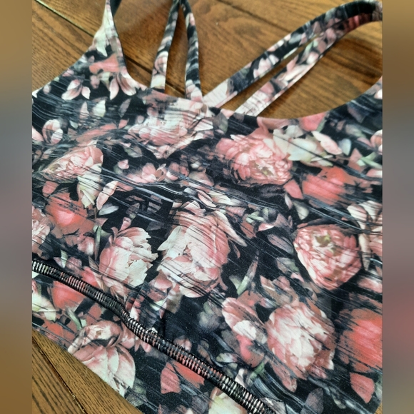 Lululemon Energy Bra Nulux, Peony, Size 4 - Picture 6 of 8